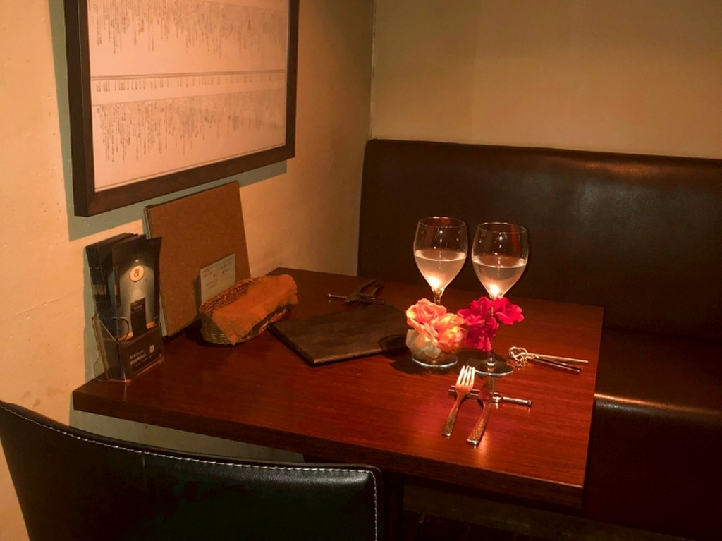 記念日デートにおすすめ。隠れ家のような個室席もご用意