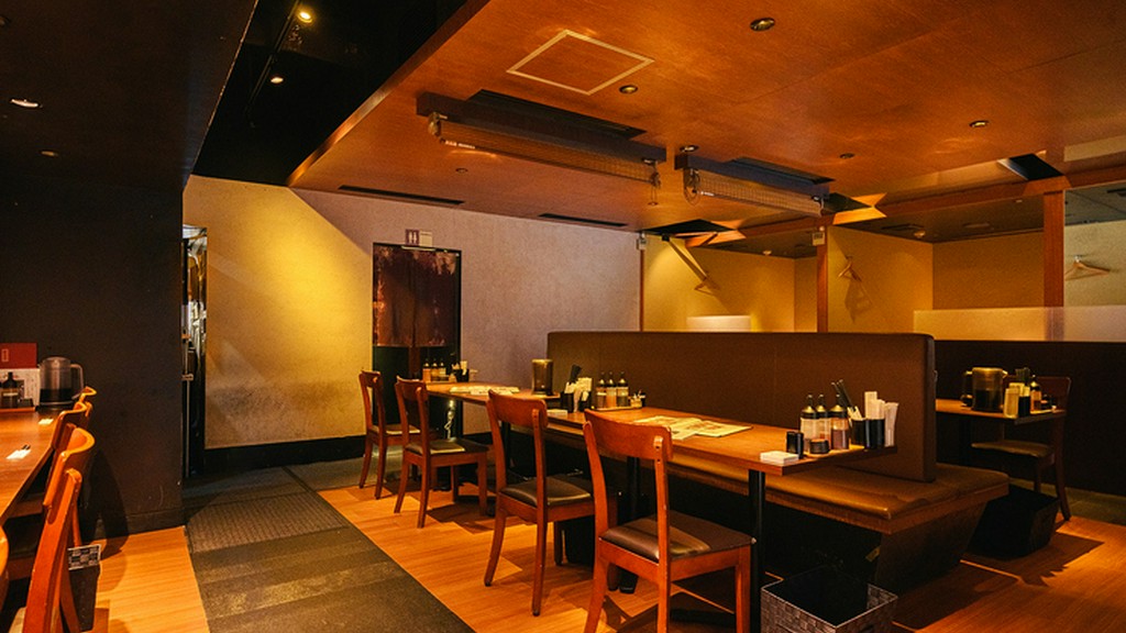 デートの食事は、種類豊富で食べやすい『キムカツ』に決まり