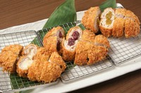 好きなフレーバーをお選びください
●キムカツ130g7種
●鶏キムカツ3種
鶏プレーン・鶏南蛮・鶏生姜味噌
●特選＋400円／枚
●牛キムカツ3種＋800円／枚
牛プレーン・牛マスタード・牛デミグラス