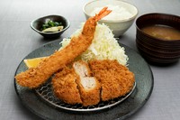 お好きなキムカツ、フライを一品ずつお選び出来ます。

