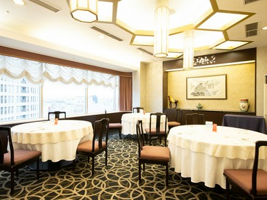 家族の記念日、お祝いの宴席、接待や会食に向く個室を完備