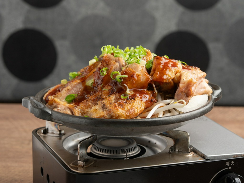 鶏をシンプルに楽しむ『チキンステーキ』