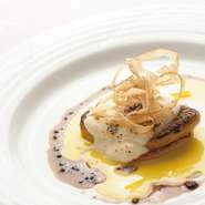 ■取り合わせトスサラダ 自家製フレンチドレッシング

■クリームポタージュorコンソメorヴィシソワーズ

■今週の御魚料理 or 今週の御肉料理

■本日のデザート&食後のお飲み物