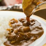 取り合わせサラダ・ポタージュスープ・シャーベット・コーヒー　が含まれるランチセットです