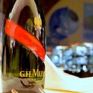 アラスカの人気メニューを堪能する洋食コース。
記念日等にもお勧めです。
