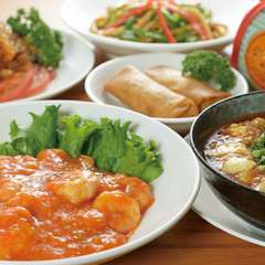 蒸し鶏の山椒風味ソースかけ