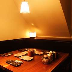 テーブル席の御用意もございます。接待や大切なご会食でぜひ。