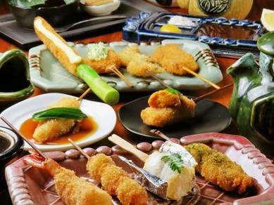 定番から創作まで、こだわり抜いた串カツをお愉しみください。