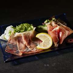 生ハム（原木ハモンセラーノ）の一皿