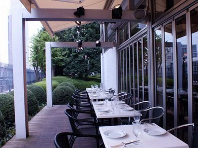 テラス席がある