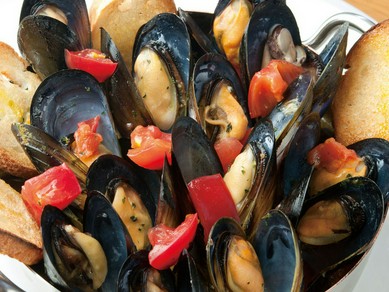 山盛りムール貝の白ワイン蒸し　フルサイズ