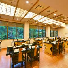 日本庭園を望める料亭