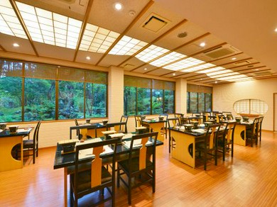 日本庭園を望める料亭