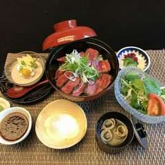 国産黒毛和牛ステーキ丼