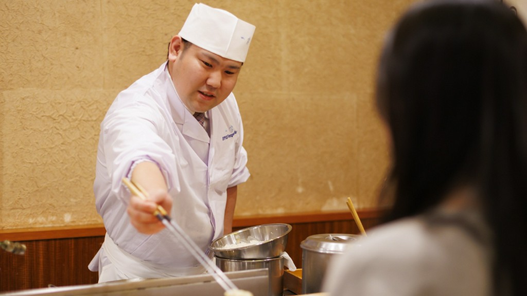 気配りと心配りの接客に徹し、“ゲストが主役”の時間を紡ぐ