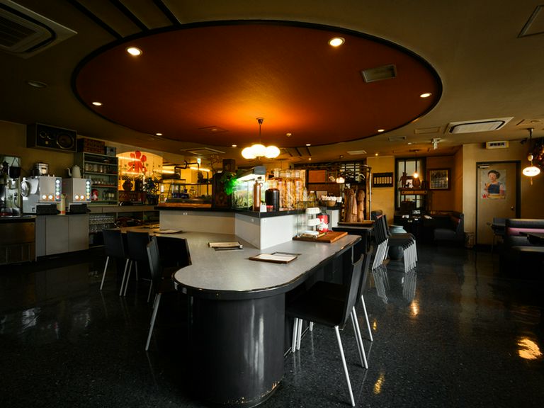 一人での利用にオススメ。ゆっくり楽しめるカウンター席