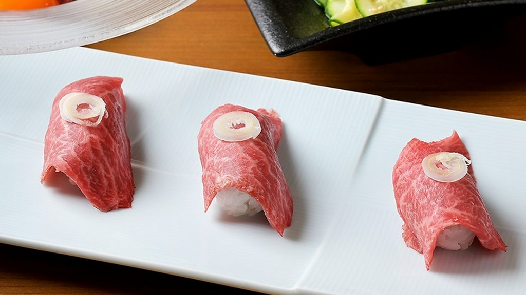 焼肉とはまた、ひと味違う肉の旨みを満喫『肉寿司』