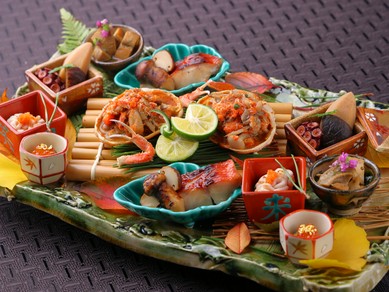 日本各地の旬魚介、京野菜、黒毛和牛など多彩な上質食材が集う