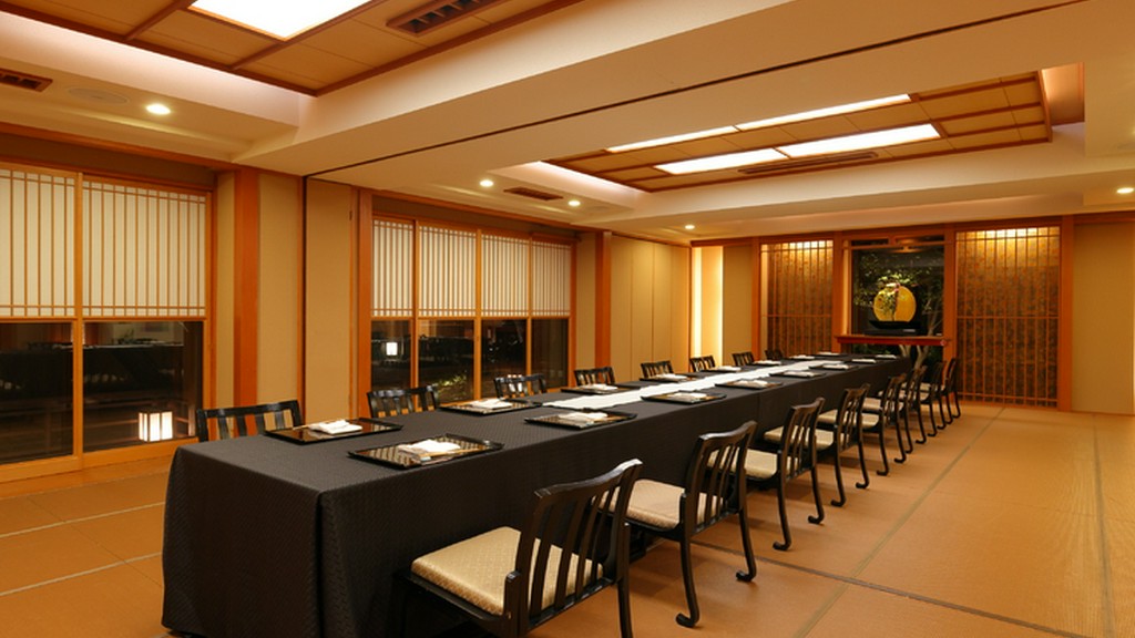 各種宴会、結婚式、法要など、多様なニーズに柔軟に応える