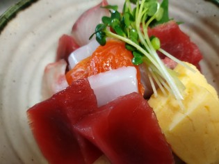 ランチイチオシ　海鮮丼ぶり