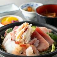 （小鉢・漬物・みそ汁付き）