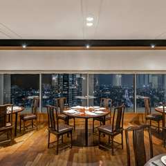 美しい夜景を眺められる、高層階の中華料理レストラン