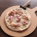 フル1100 ハーフ715 生ハムとチーズの黄金タッグ。