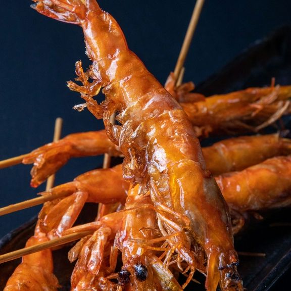 揚げたて食感とソフトシェルならではの食べやすさに大満足『バリバリ海老串』