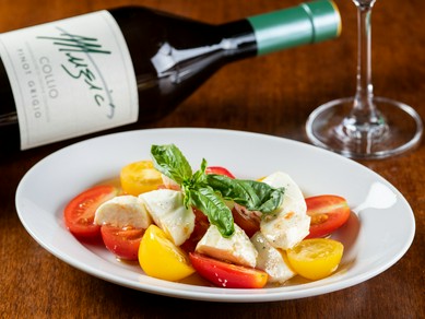 厳選ワイン×イタリア料理のマリアージュが楽しめます