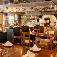 本格派イタリア料理を気軽にシェア。家族揃っての食事にオススメ