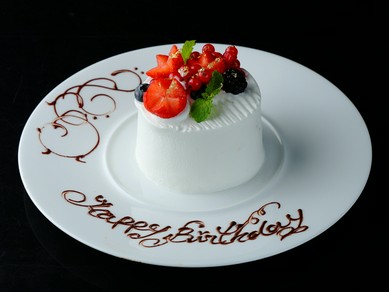 記念日利用には、水槽前確約『OCEAN COURSE』がオススメ