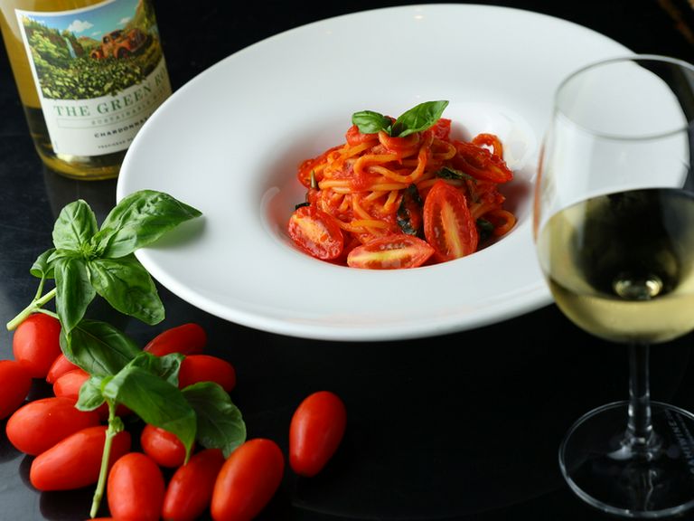 『シシリアンルージュとバジリコのトマトソース　モッチリーニ』