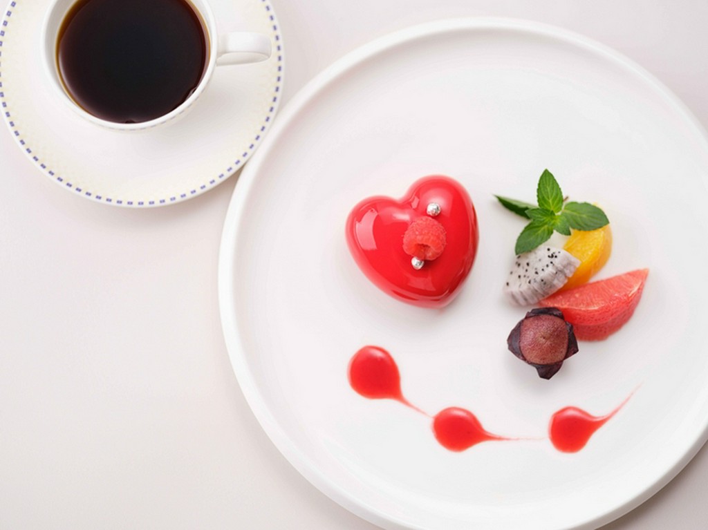 プロの技が光る、ホテルのとっておきスイーツで優雅な午後のひとときを