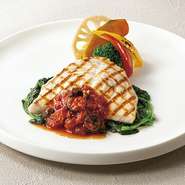 パンまたはライス付き