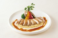 パンまたはライス付き