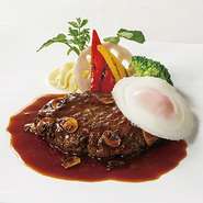 パンまたはライス付き
