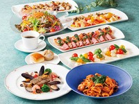 【メニュー内容】
◆選べるメインディッシュ（1品）
・ピザ
・パスタ
・魚／肉料理
　＋
◆ハーフブッフェ（食べ放題）
・サラダ
・アンティパスト
・スープ
・コーヒー／紅茶
　＋
◆プチデザート