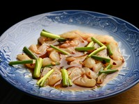 新鮮且つ、ふぐの新たな魅力を満喫できる『生しゃぶ』