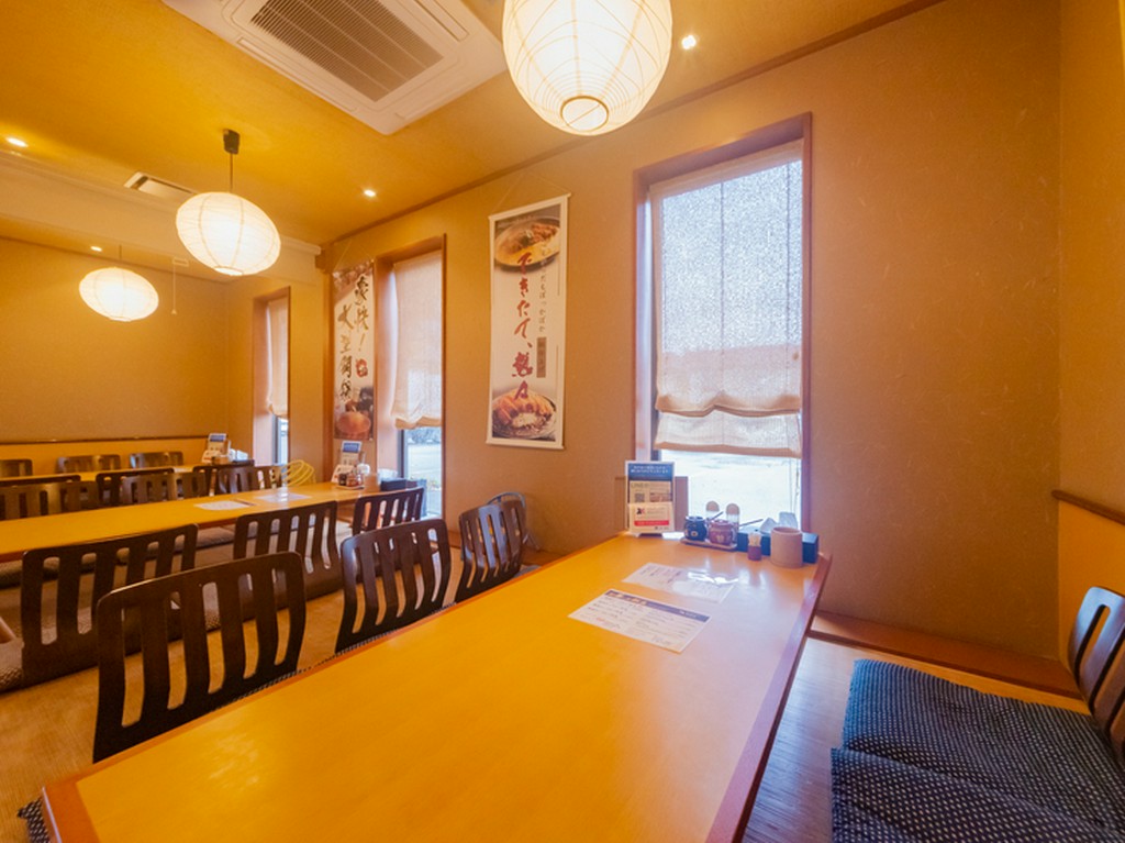 最大77名まで対応！家族や仲間との集まりから宴会まで利用可能