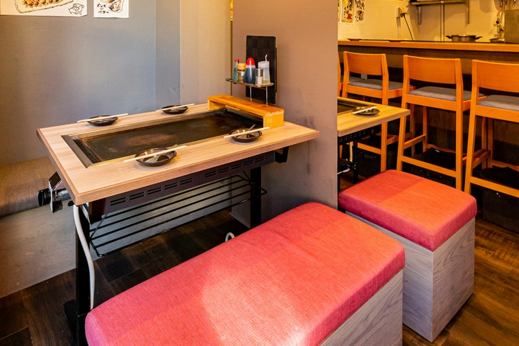 もんじゃ麦 東心斎橋/心斎橋筋/鉄板焼き ネット予約可 | ヒトサラ