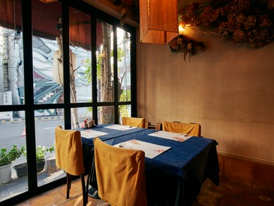 著名人も足繁く通う大人の和食処で、二人の贅沢な時間を