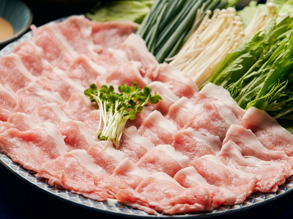 選りすぐりの国産素材をしゃぶしゃぶで満喫