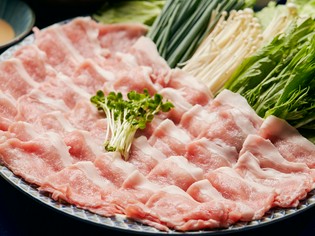 選りすぐりの国産素材をしゃぶしゃぶで満喫