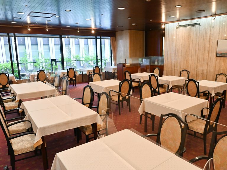 目的や内容に合わせて、ふさわしい席を用意