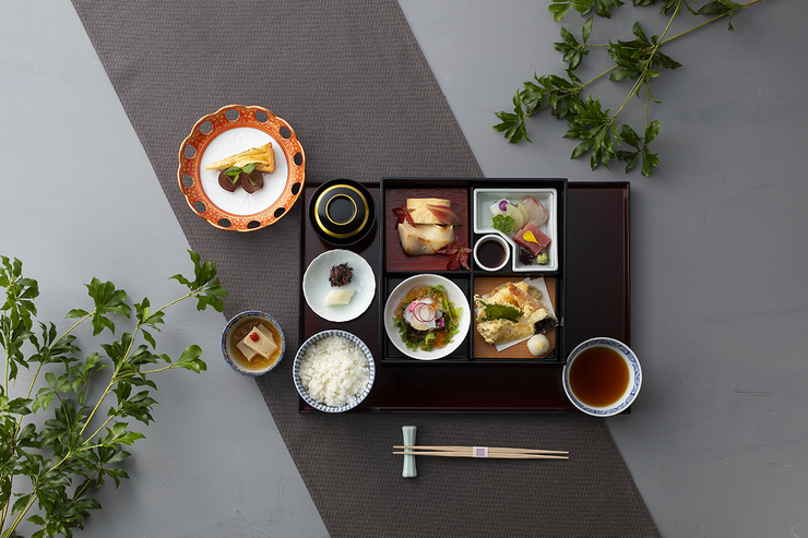 New Year Lunch Shokado Bento: Tsubaki