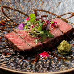 こだわりの調理法でしっとり『低温調理の国産牛ステーキ』