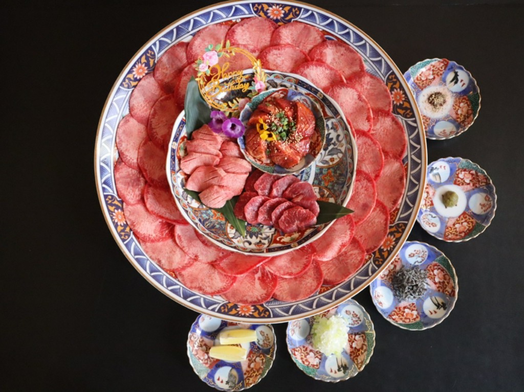 ※3日前のご予約制　★黒タン一本盛り～極み～★（4～5名様用）約1.2㎏