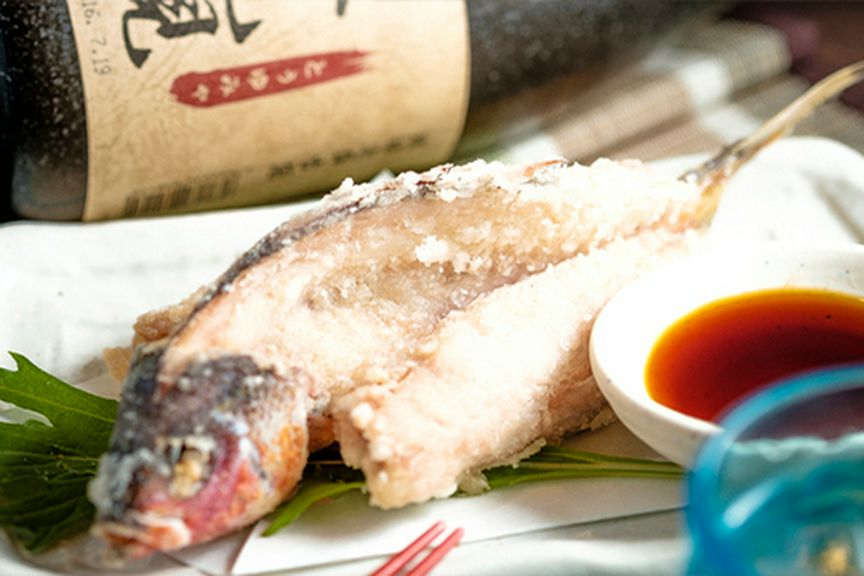沖縄県魚グルクンの唐揚げ