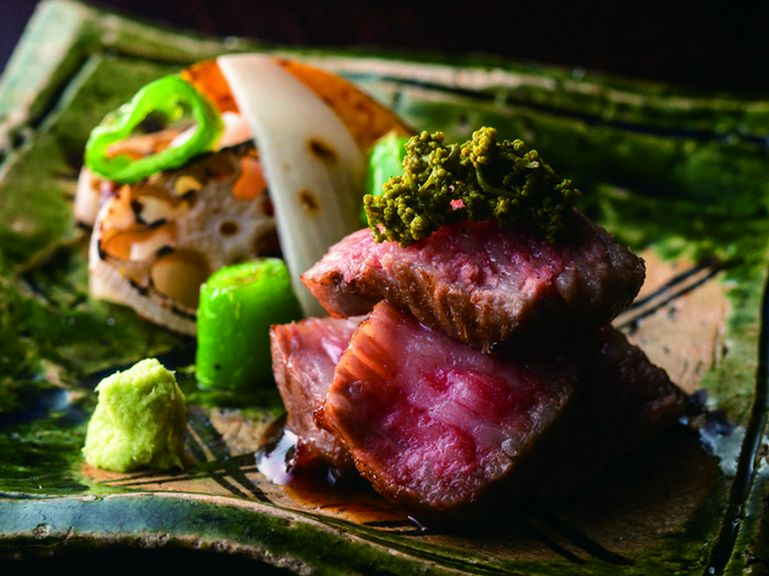 春夏秋冬の移り変わりを五感で楽しませてくれる素材を吟味