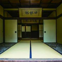 肩肘を張りがちなシーンを和やかにしてくれる月替わりの料理